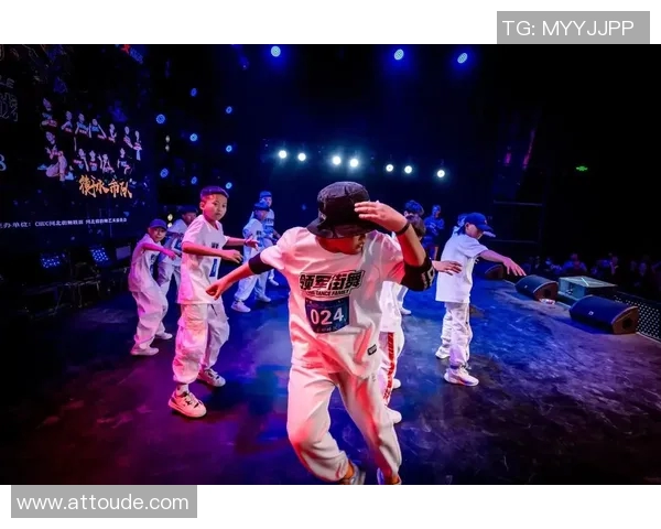 全国街舞大赛精彩点评成都街舞队展现力量与激情的完美结合