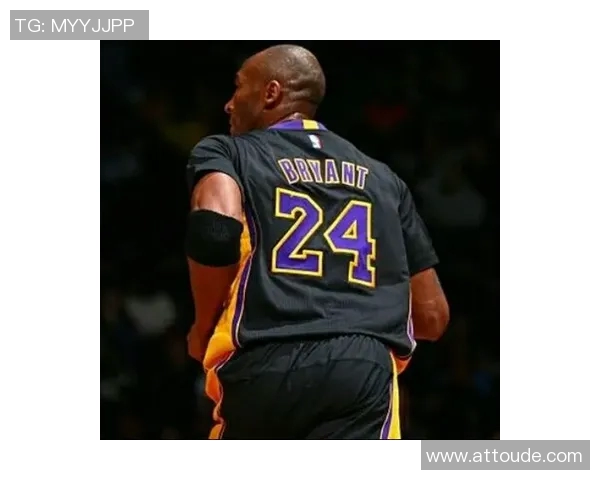 双人头像展现足球明星女性魅力与风采的艺术作品